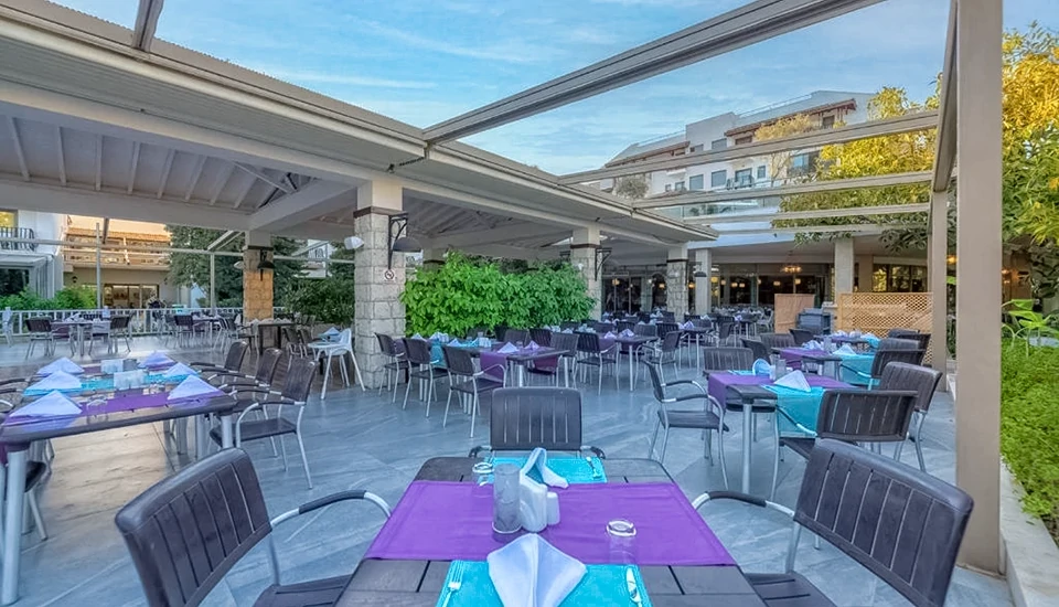 هتل بلک بیچ ریزورت آنتالیا